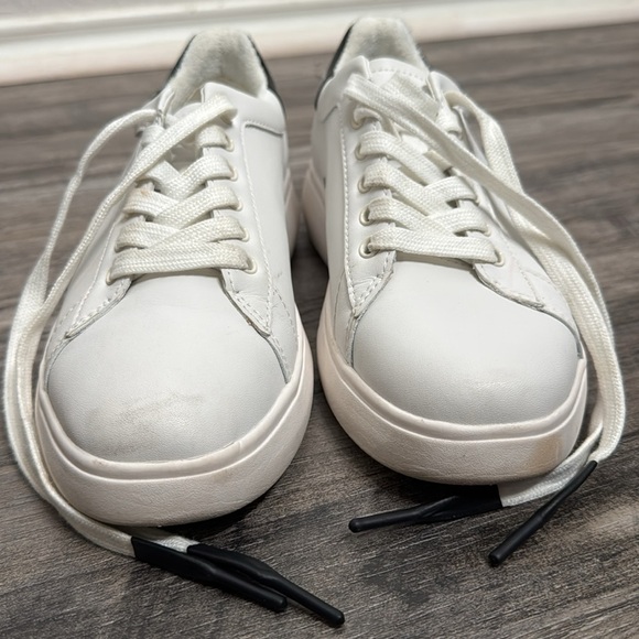 Kate Spade NY Black/White Lift Sneakers Size 7 Clean Girl Minimalist Designer - Picture 3 of 8